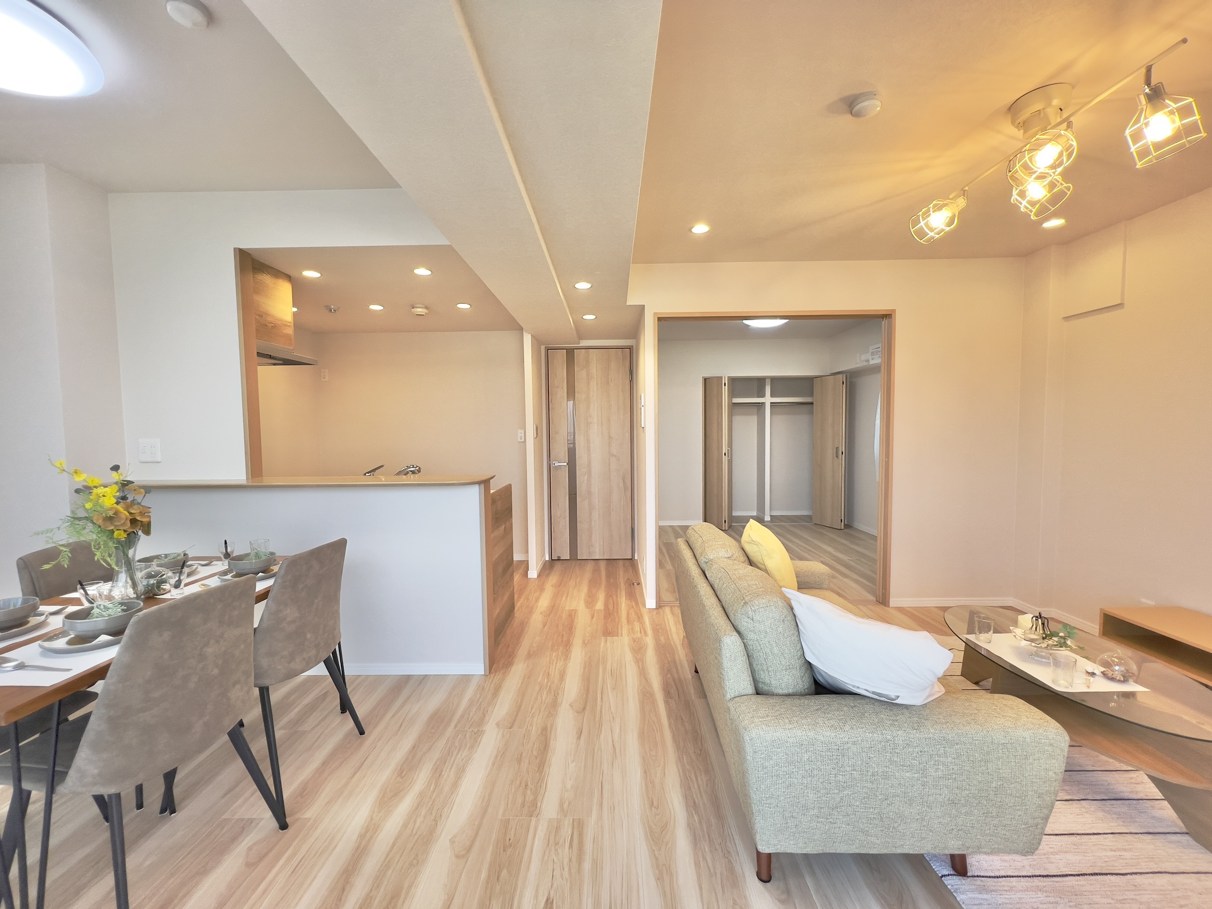 ���}�h�G����a���؃A�l�b�N�XC���@������萔�����z������